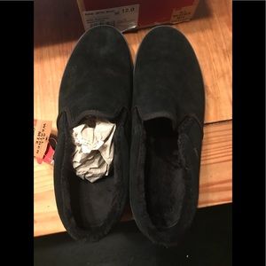 Vans Asher MTE slip ons men’s size 12